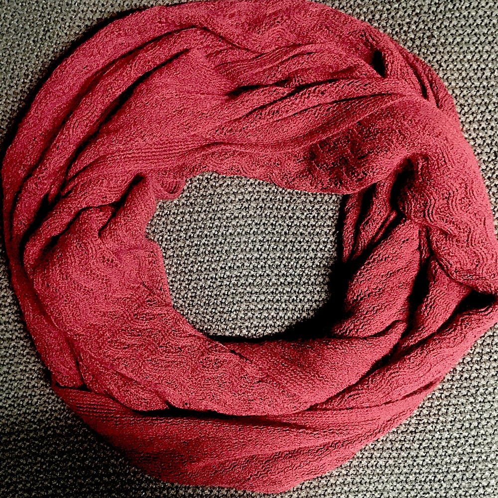 Maroon infinity scarf